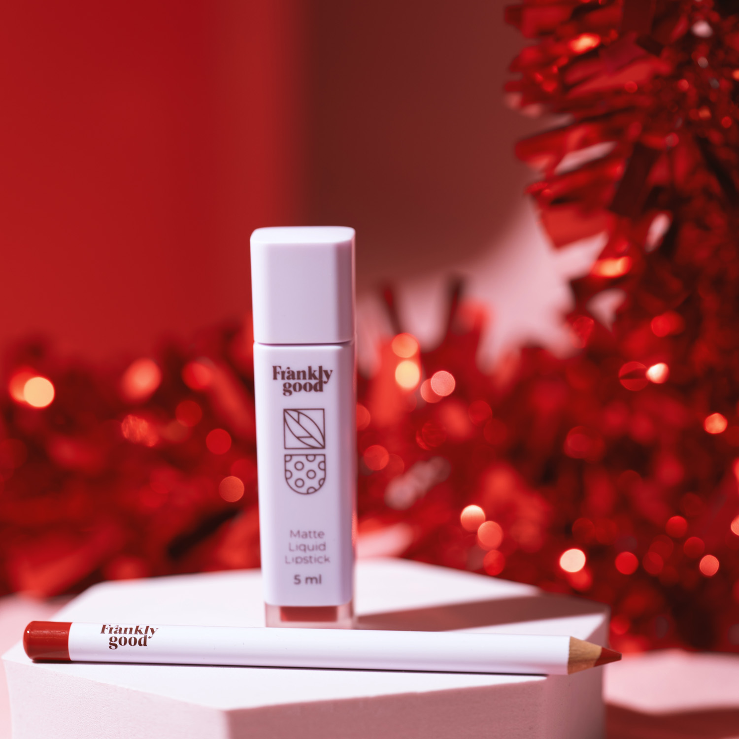 Crveni mat ruž: Savršen izbor za doček nove godine, ali i svaki izlazak!